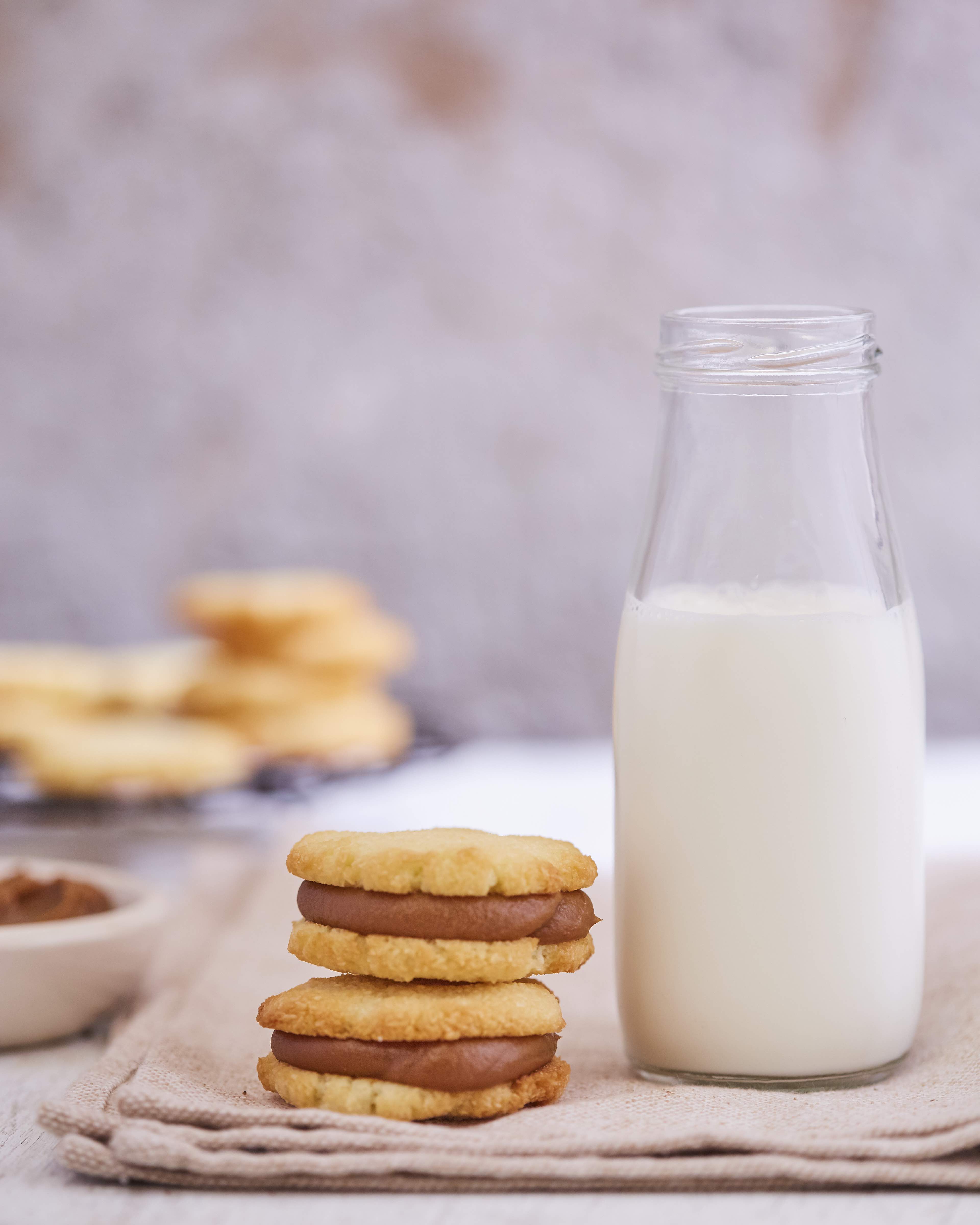 3-Alfajores de coco y dulce de leche foto